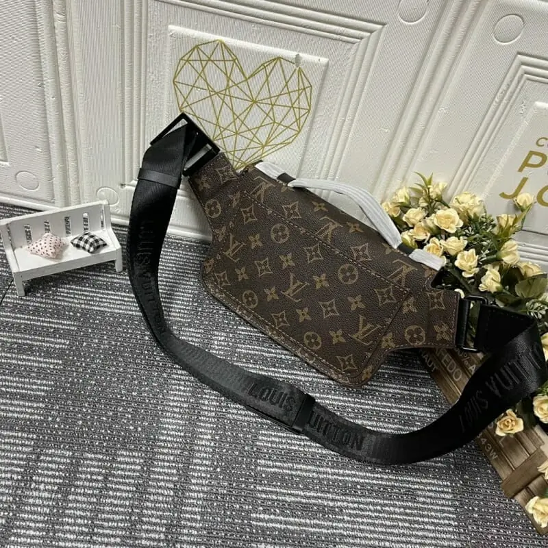 louis vuitton lv aaa qualite sacs ceinture pour homme s_10013b01